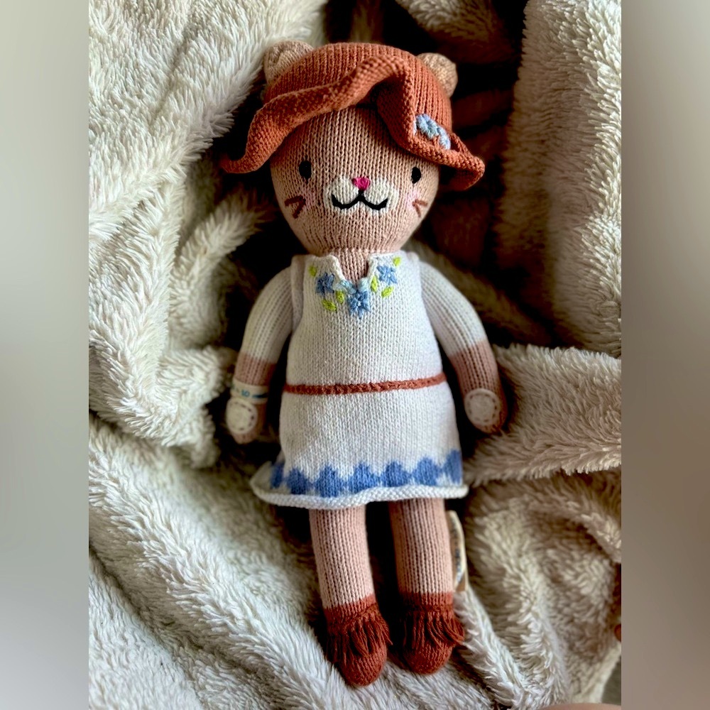 Cuddle & Kind Chelsea Cat Plush Regular 20" Handmade Knit Peru